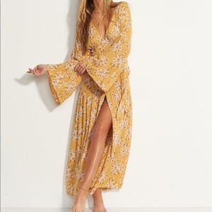 Billabong wrap maxi dress